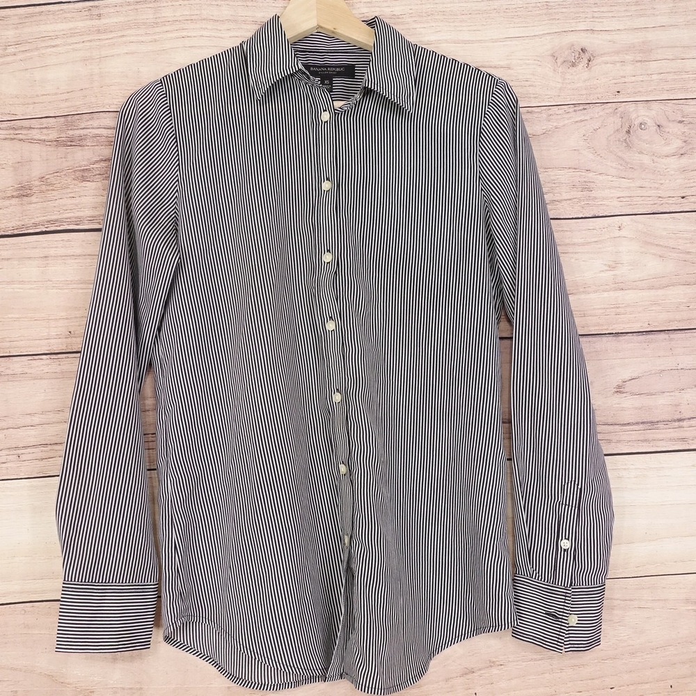 Banana Republic Shirt Womens XS Black White Striped‎ Dillon Button Up -V1